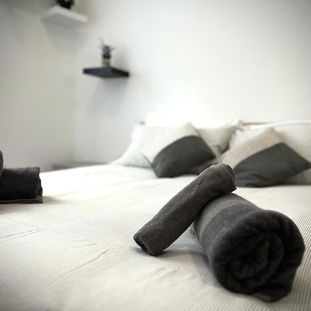 Residence Zar 3 Триест Екстериор снимка