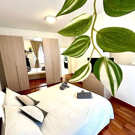 Residence Zar 3 Триест Екстериор снимка